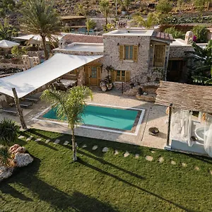 Kassandra Heritage (adults Only) فتحية
